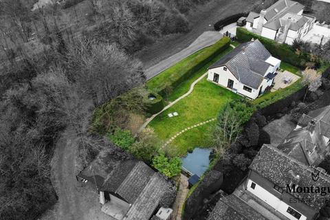 4 bedroom detached house for sale, Epping Long Green, Epping Green, CM16