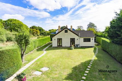 4 bedroom detached house for sale, Epping Long Green, Epping Green, CM16