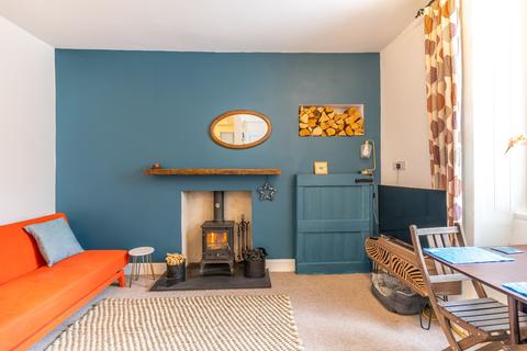16 Annfield, Edinburgh, EH6 4JF