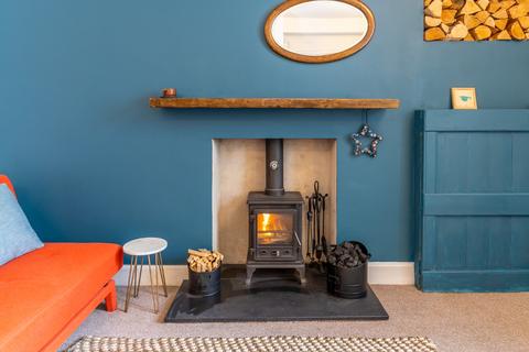 16 Annfield, Edinburgh, EH6 4JF