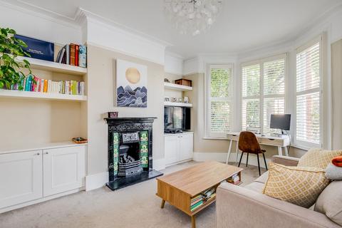 27 Ailsa Avenue, Twickenham, TW1 1NF