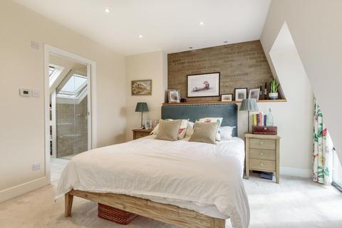 158 Tranmere Road, Earlsfield, London, SW18 3QU