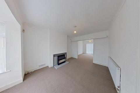 2 bedroom chalet to rent, Grand Drive, Herne Bay, CT6 8LL