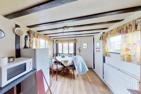 10 Ford Close, Herne Bay, CT6 8AN