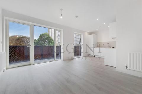 3 bedroom apartment to rent, Winter Apartments, East Acton Lane, W3