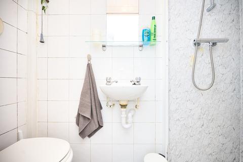 undefined, Cambridge Heath, Bethnal Green, London, E2