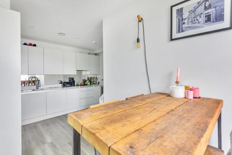 2 bedroom apartment for sale - Hampton Road, Teddington, TW11