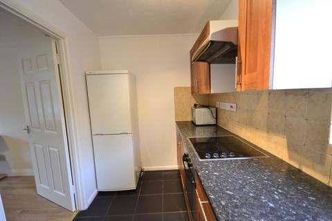 2 bedroom flat to rent, Chaucer Drive, London , SE1