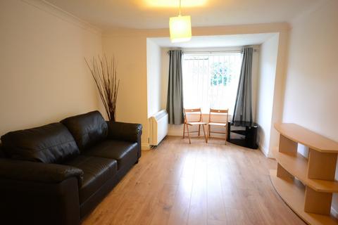 2 bedroom flat to rent, Chaucer Drive, London , SE1