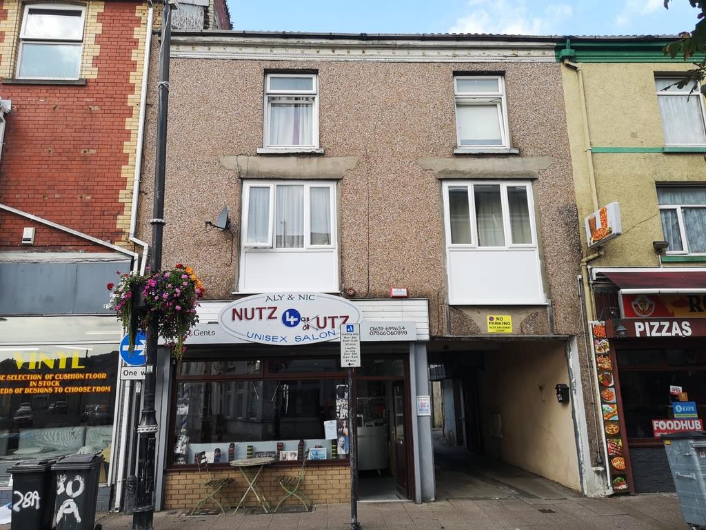 Windsor Road, Neath, Neath Port Talbot. 5 bed end of terrace house for