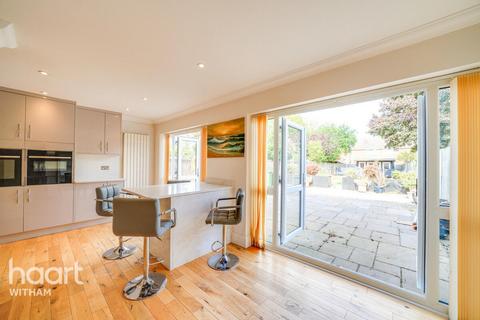 4 Coriander Road, Tiptree, Colchester, CO5 0AS