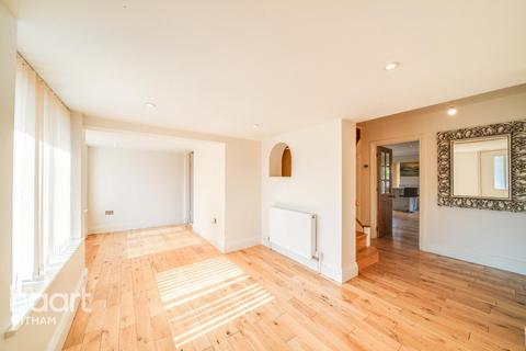4 Coriander Road, Tiptree, Colchester, CO5 0AS