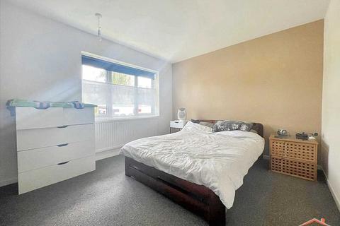 2 bedroom maisonette for sale, Arundel House, Arundel Drive, Borehamwood