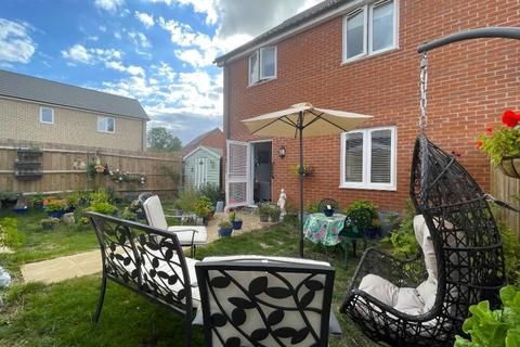 6 Walker Close, Arlesey, SG15 6AL