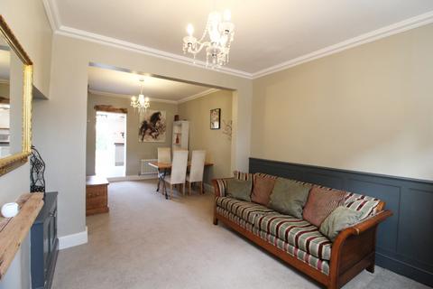 2 bedroom terraced house to rent - Lairgate, Beverley, HU17 9HL