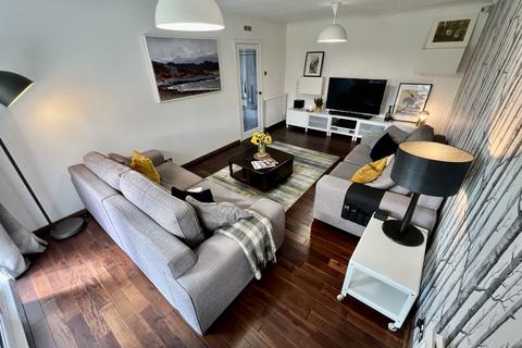 74 Beech Avenue, Beith, KA15 2EQ