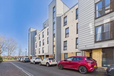 2 bedroom flat to rent, Kimmerghame Drive, Fettes, Edinburgh, EH4