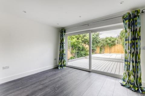 Flat 20 Whateley Road, London, SE22 9DB