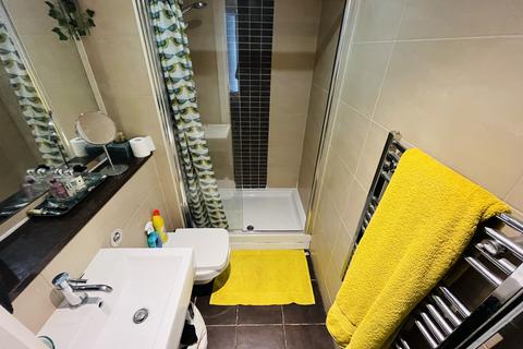 2 bedroom apartment to rent, Hill Quays, Jordan Street, Manchester, M15