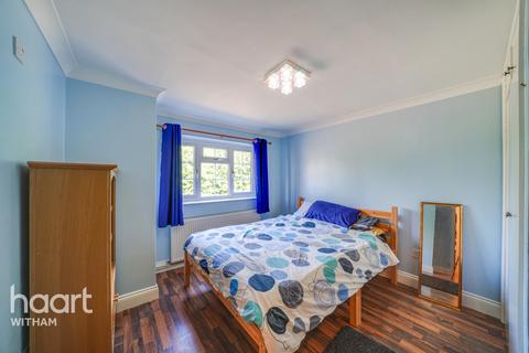 Flat 6, Nicholas Court Collingwood Road, Witham, CM8 2EF