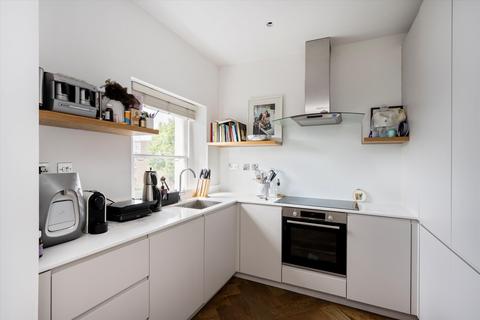 3 bedroom flat for sale - Westbourne Gardens, Bayswater, London, W2