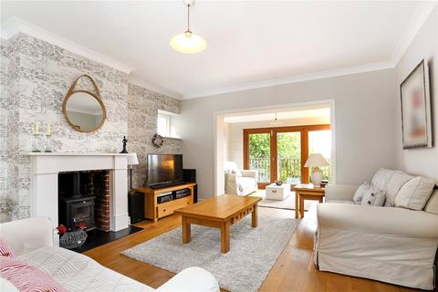 18 Mountside, Guildford, GU2 4JE