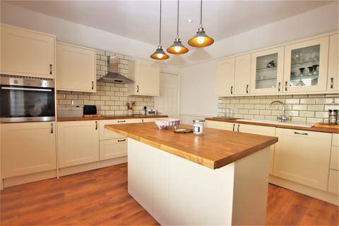 4 bedroom end of terrace house for sale, Lichfield Street, Fakenham