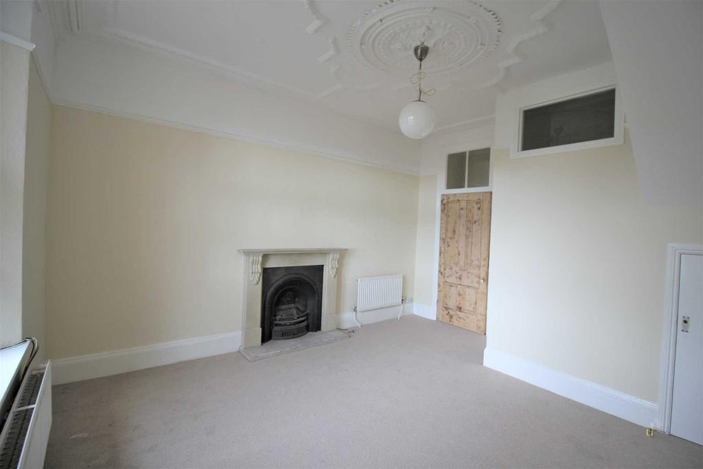Highbury Road, Weston Super Mare 2 bed apartment for sale £220,000