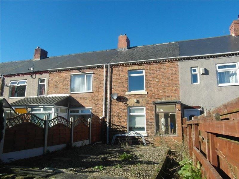 Railway Terrace, New Herrington... 2 bed terraced house £450 pcm (£104 pw)
