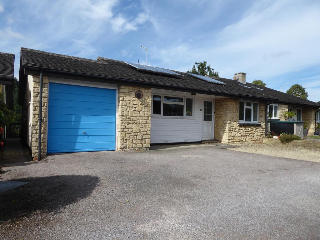 Glebe Rise, Kings Sutton 2 bed detached house £350,000