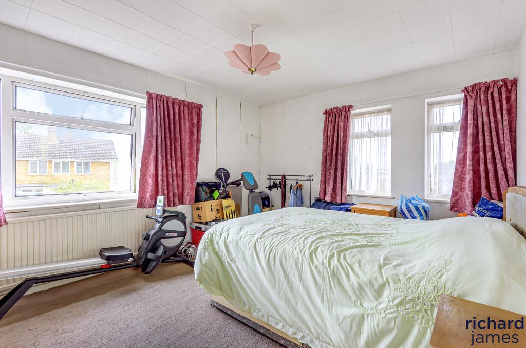 Noredown Way, Royal Wootton Bassett, SN4 4 bed detached house for sale