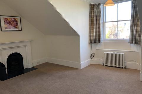 2 bedroom flat to rent, Carden Terrace, Top Floor, Aberdeen,  AB10