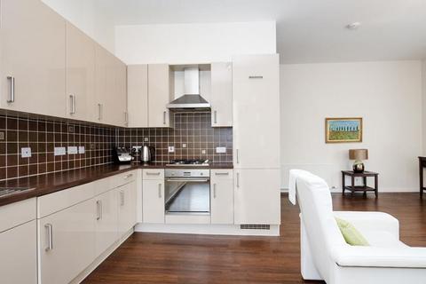 2 bedroom flat to rent, Woodlands Avenue, Cults, AB15