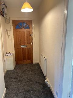 3 bedroom flat to rent, Dorchester Avenue, Kelvindale, Glasgow, G12
