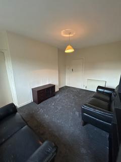 3 bedroom flat to rent, Dorchester Avenue, Kelvindale, Glasgow, G12