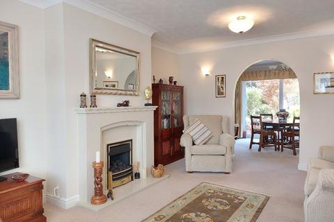4 bedroom detached house for sale - Frosty Hollow, East Hunsbury, Northampton NN4 0SY