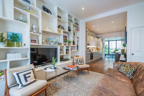 2 bedroom flat for sale, Portobello Road, London