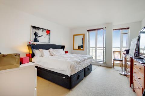 2 bedroom apartment to rent, Westferry Circus, London, E14
