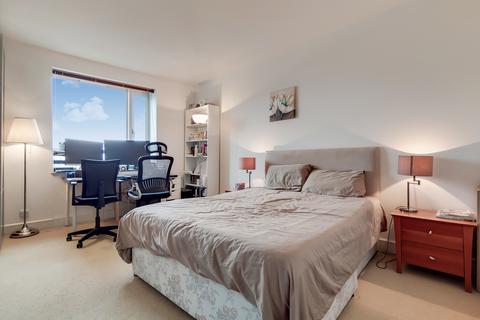 2 bedroom apartment to rent, Westferry Circus, London, E14