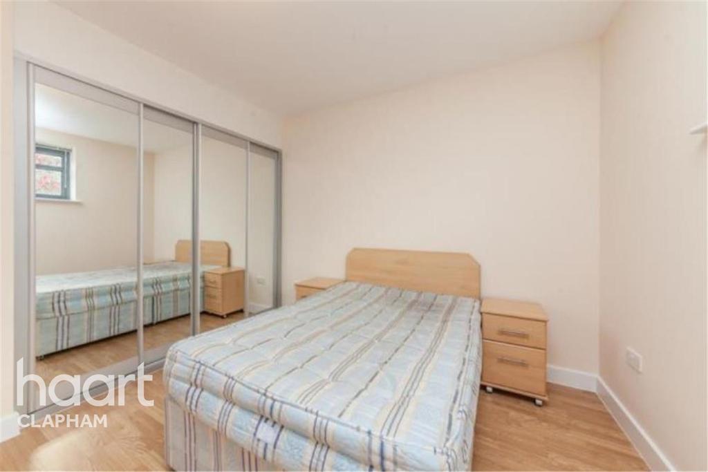Clapham Park Road 1 bed flat £1,650 pcm (£381 pw)
