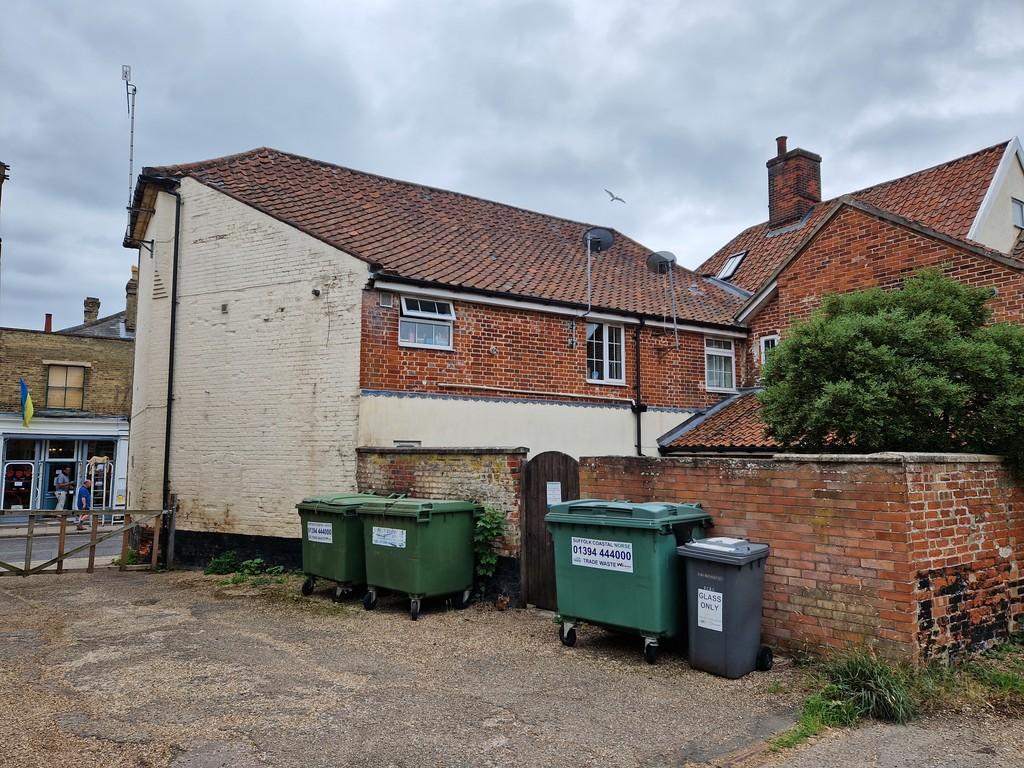 Saxmundham, Suffolk 2 bed apartment £130,000