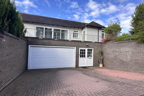 undefined, Hillcrest Gardens, Burton Joyce, Nottingham