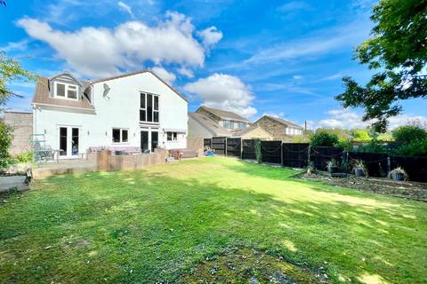 16 Ullswater Drive, Wetherby, LS22 6YF