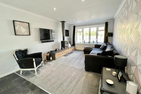 16 Ullswater Drive, Wetherby, LS22 6YF