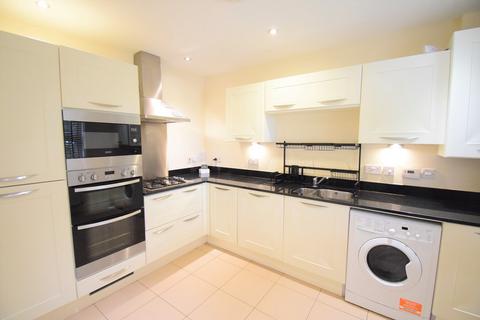 3 bedroom terraced house to rent, Priory Mews, Bedford MK41