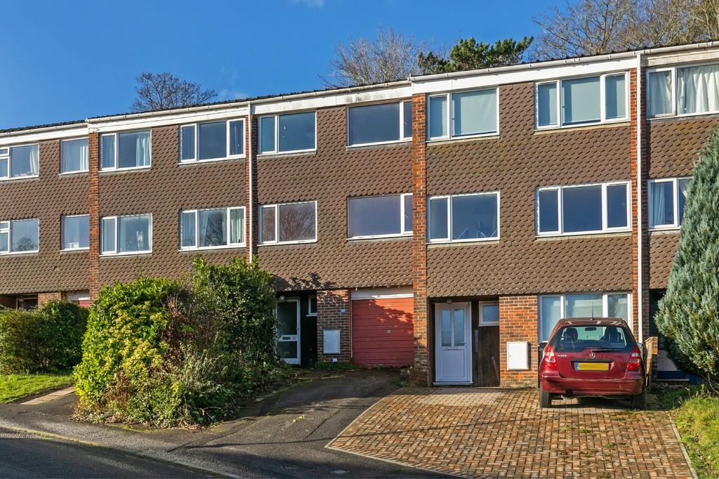 West Hill Park, Fulflood, Winchester, SO22 4 bed terraced house for