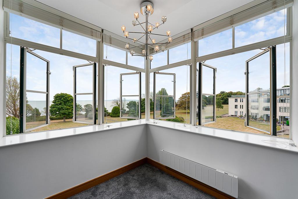 The Headlands, Hayes Road, Sully, Penarth 2 bed apartment £239,950