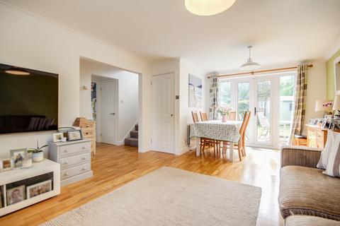 18 Bridges Close, Wokingham, RG41 3XL