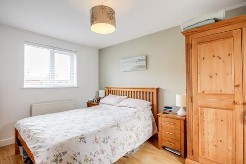 18 Bridges Close, Wokingham, RG41 3XL