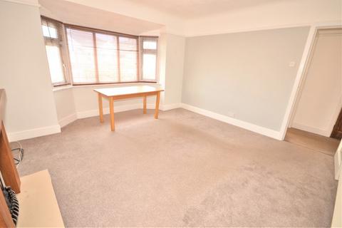 2 bedroom flat to rent, Talbot Road, Winton, Bournemouth